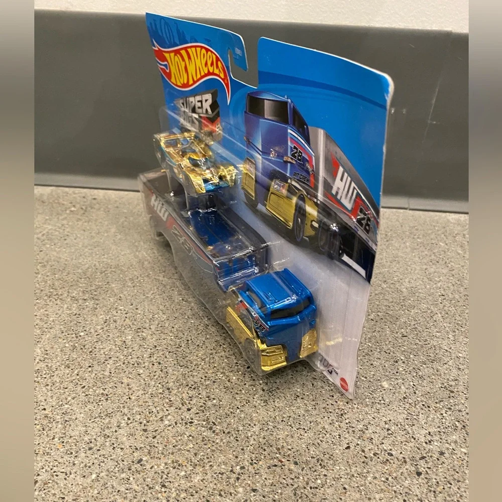 HOT WHEELS SUPER RIGS RIG DOG NEW‎ IN PACKAGE 2020